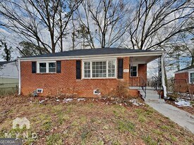 1825 Oakmont Dr NW in Atlanta, GA - Building Photo