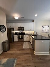 4844 Bevendean Dr, Unit Building B in Nashville, TN - Building Photo - Building Photo