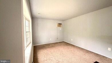 15404 Michigan Rd. in Woodbridge, VA - Building Photo - Building Photo
