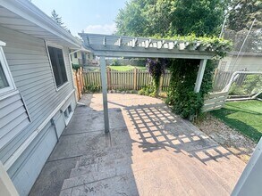 524 10th Ave SW in New Brighton, MN - Building Photo - Building Photo