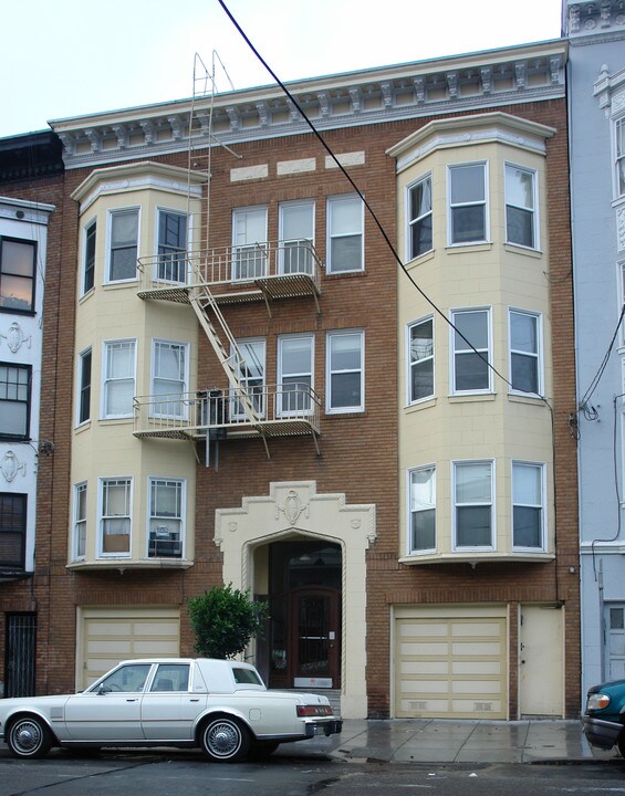 555 Broderick St in San Francisco, CA - Building Photo