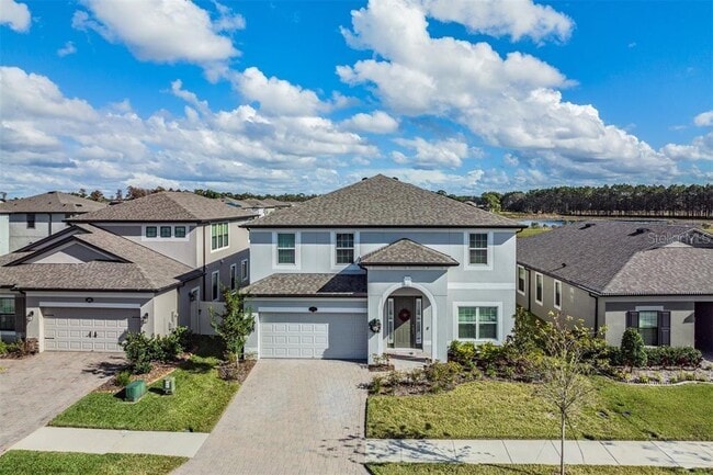 1608 Leaf Flower Ln in Lutz, FL - Building Photo - Building Photo