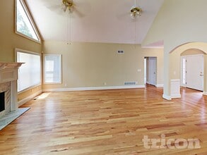 6156 Pritchett Dr in Powder Springs, GA - Foto de edificio - Building Photo