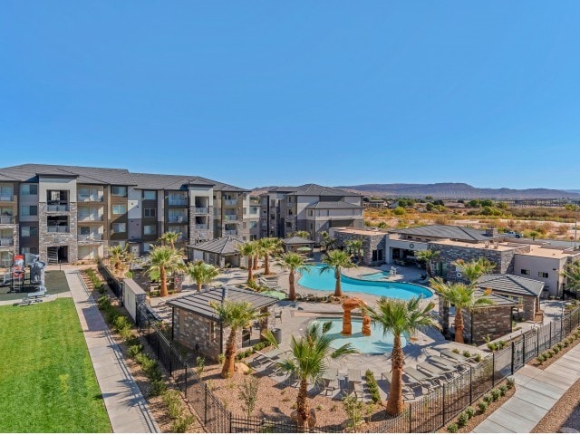 Grayhawk at River's Edge in Saint George, UT - Building Photo