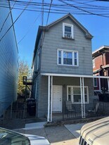 2319 Chickasaw St in Cincinnati, OH - Building Photo