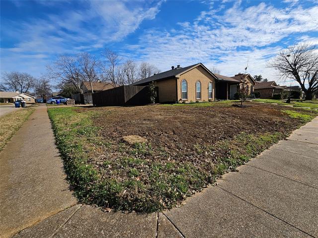 3012 Timothy Ln in Euless, TX - Building Photo