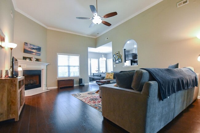 3765 Silver Fox Ln in Clarksville, TN - Building Photo - Building Photo
