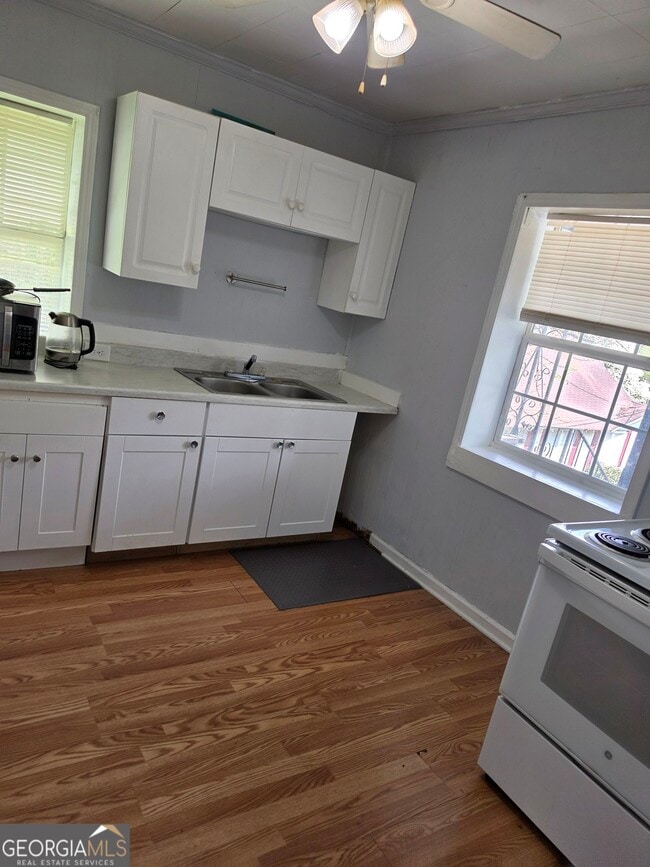 5 1/2 Walker St in Cartersville, GA - Building Photo - Building Photo