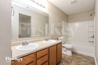 10872 Zimmerman Ln in Indianapolis, IN - Building Photo - Building Photo