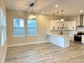 1919 30th Ave N in St. Petersburg, FL - Building Photo - Building Photo