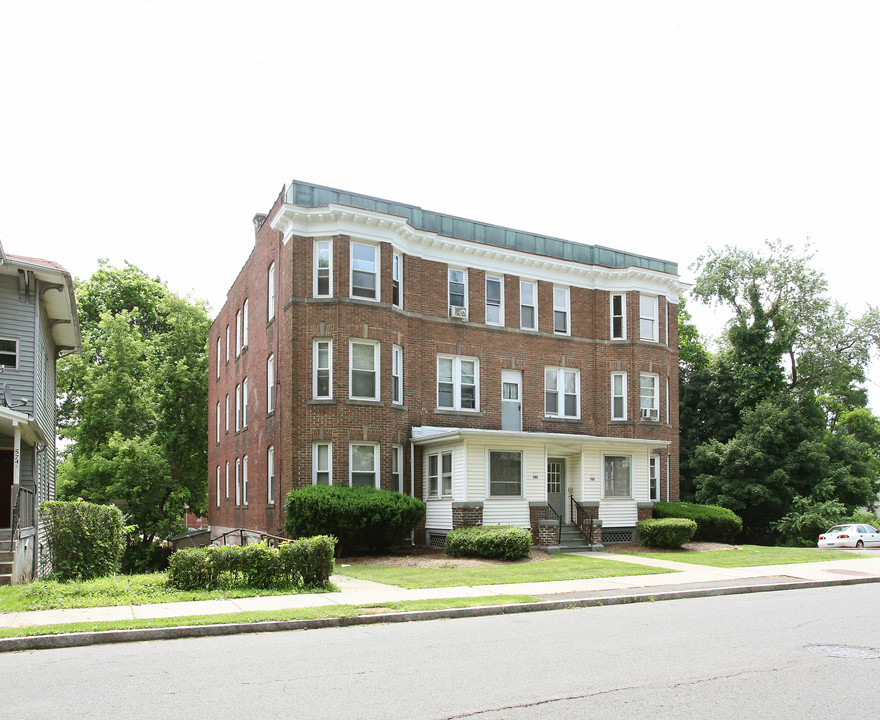 580-582 Arch St in New Britain, CT - Building Photo