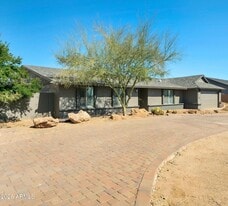 5122 W Fallen Leaf Ln in Glendale, AZ - Building Photo