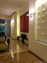 9055 SW 73rd Ct-Unit -301 in Miami, FL - Foto de edificio - Building Photo