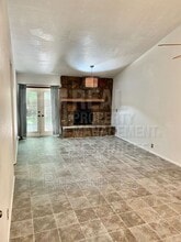 723 Rimrock Rd in Edmond, OK - Building Photo - Building Photo