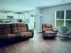 304 Millen Dr in Woodruff, SC - Building Photo - Building Photo