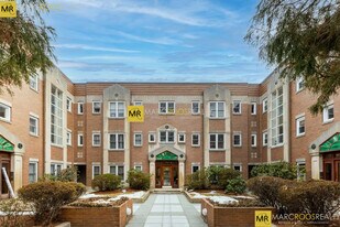 22 Parkman St in Boston, MA - Building Photo