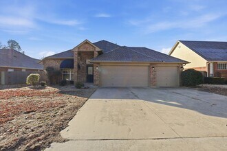 4900 Cypress Lake Dr in Norman, OK - Building Photo - Building Photo