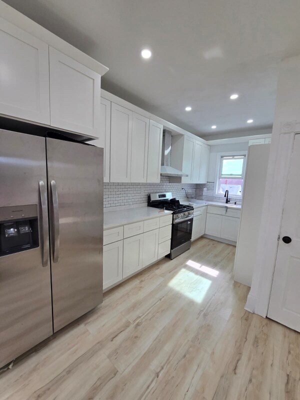 1047 Eddy St in Providence, RI - Building Photo - Building Photo