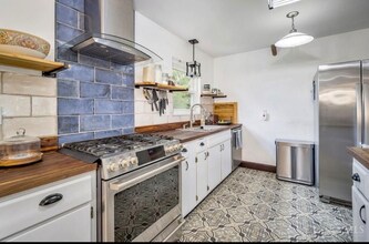 515 Maxine Dr, Unit 1 in Oxford, OH - Foto de edificio - Building Photo