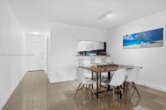 251 Galen Dr in Key Biscayne, FL - Building Photo - Building Photo