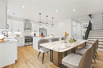 915 6th St SE in Auburn, WA - Building Photo - Building Photo