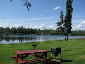 Beaver Lake Apartments & Suites in North Pole, AK - Building Photo - Building Photo