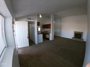 1922 Lake Omega St in El Paso, TX - Building Photo - Building Photo