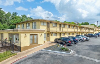 6th Street West Apartments Austin in Austin, TX - Building Photo - Building Photo