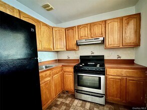 22 Jefferson St in Brooklyn, NY - Building Photo - Building Photo