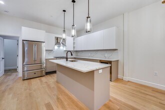 1021 Washington St in Hoboken, NJ - Foto de edificio - Building Photo