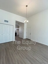 4114 E Kaweah Ave in Visalia, CA - Building Photo - Building Photo