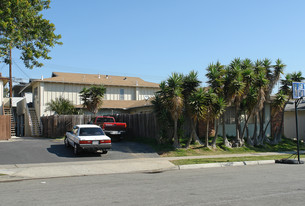 734 Shalimar Dr Apartments