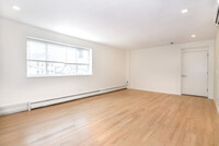 196 Hillside St, Unit #9 in Boston, MA - Foto de edificio - Building Photo