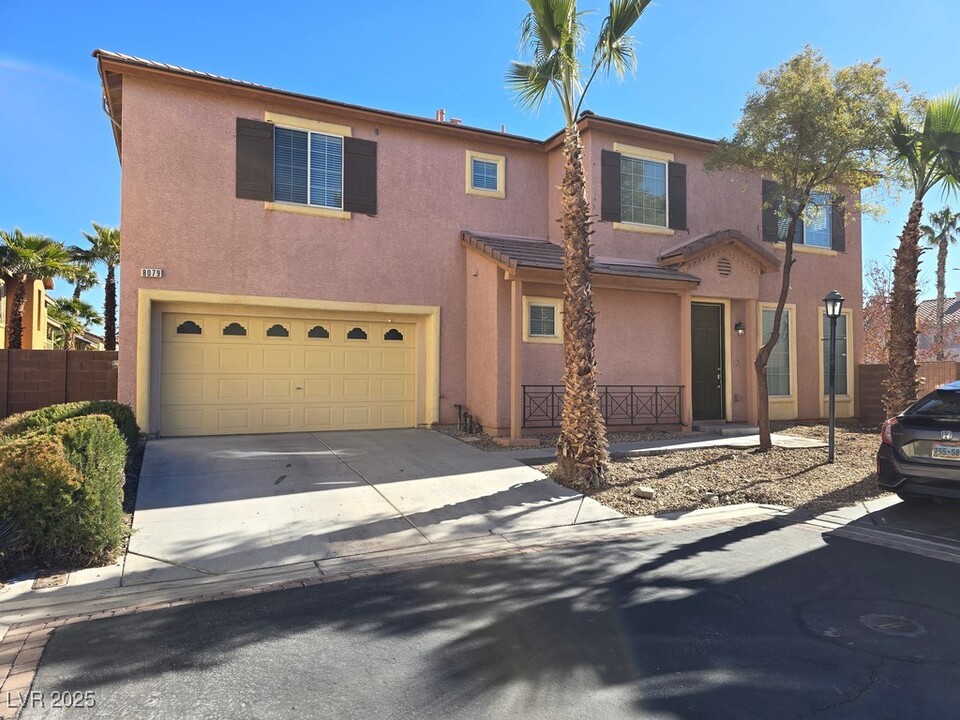 8079 Retriever Ave in Las Vegas, NV - Building Photo