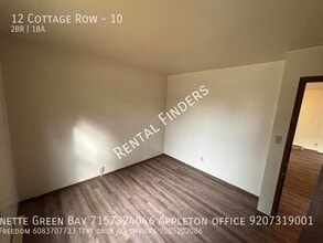 12 Cottage Row in Marinette, WI - Building Photo - Building Photo