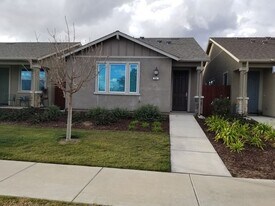 826 Tivoli Dr in Newman, CA - Building Photo