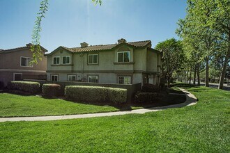 8408 Spring Desert Pl in Rancho Cucamonga, CA - Building Photo - Building Photo