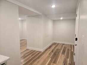 81 Bailey Rd, Unit 81R 2 in Somerville, MA - Building Photo - Building Photo