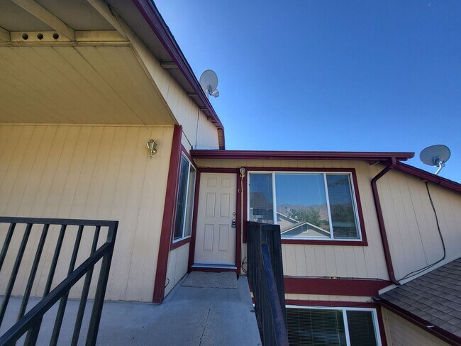 112 Palmer Dr in Dayton, NV - Building Photo - Building Photo