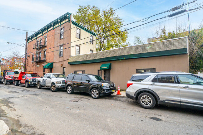 33-35 Hackensack Plank Rd in Weehawken, NJ - Building Photo - Building Photo