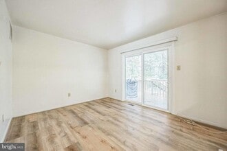 48 Woodstream Ct in Mantua, NJ - Building Photo - Building Photo