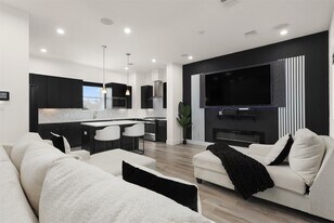 500 Schweikhardt St in Houston, TX - Building Photo