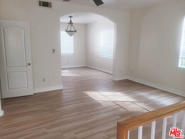 4838 Elmwood Ave in Los Angeles, CA - Building Photo - Building Photo