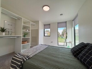 Sioux Village in Brookings, SD - Foto de edificio - Building Photo