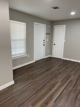 7317 Briefway St in Houston, TX - Building Photo - Building Photo