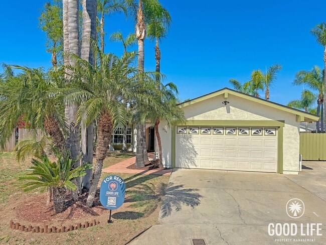 2526 Meadow Ln in Escondido, CA - Building Photo - Building Photo