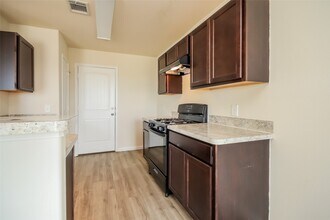 11918 Munich Dr in Houston, TX - Building Photo - Building Photo