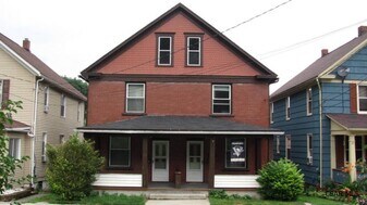 525 Vickroy Ave in Johnstown, PA - Building Photo