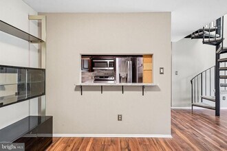 4215C Aberdeen Dr in Mount Laurel, NJ - Building Photo - Building Photo