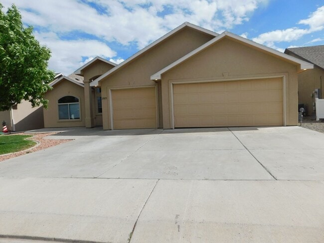 property at 2929 Joan Way
